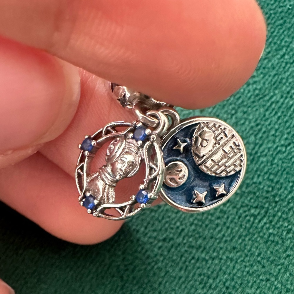 NWOT Pandora x Star Wars Princess Leia Bilayer Dangle Charm 799251C01 - Picture 12 of 16